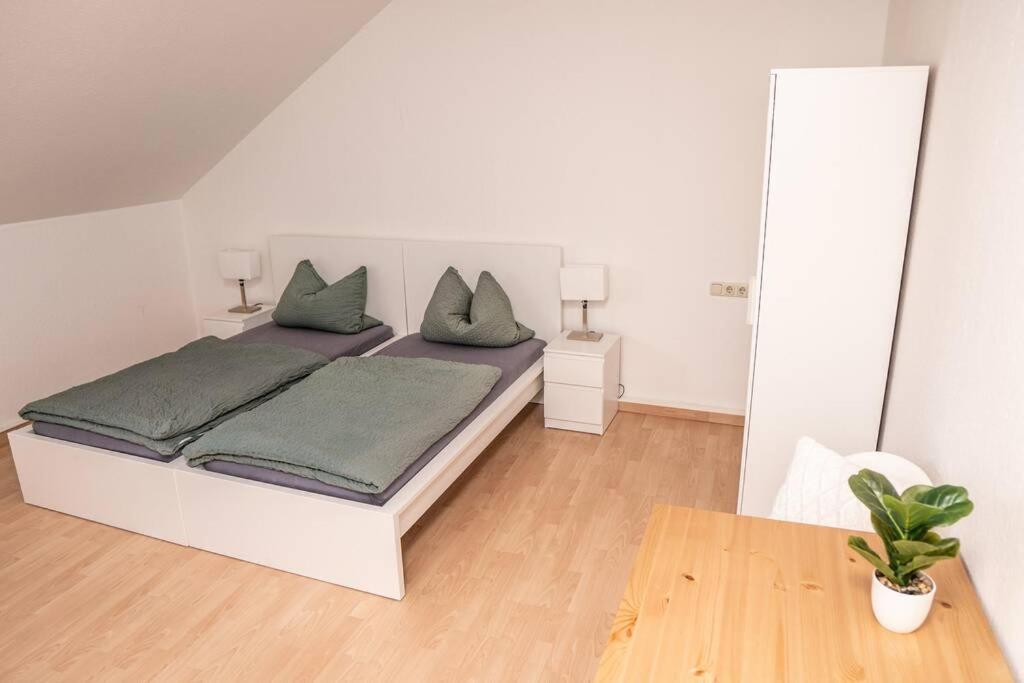 Gemuetliche Ferienwohnung Im Zentrum Von เพลาเอิน ภายนอก รูปภาพ